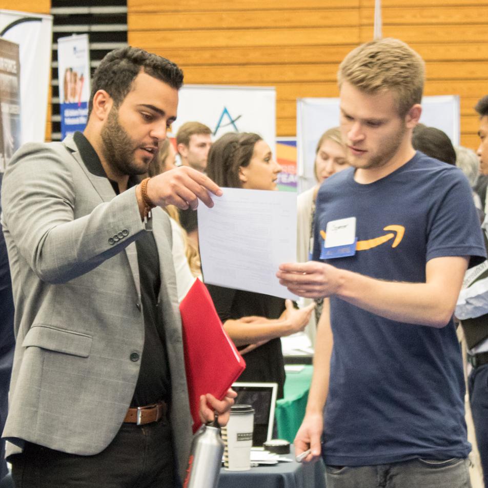 UCSB student and recruiter discussing resume for resumes